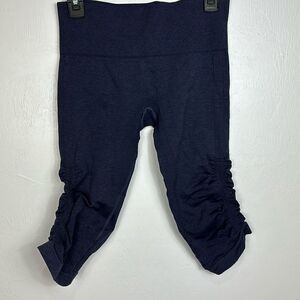 Lululemon Athletica Flow Crop Capri Leggings Side Ruched Size 6